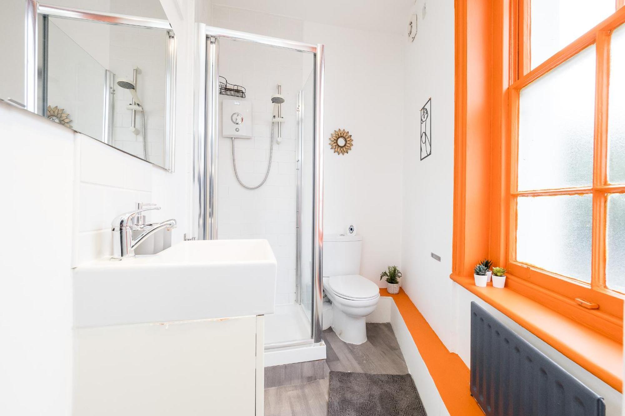 Spacious 6 Ensuite Bedroom House In Central 런던 외부 사진